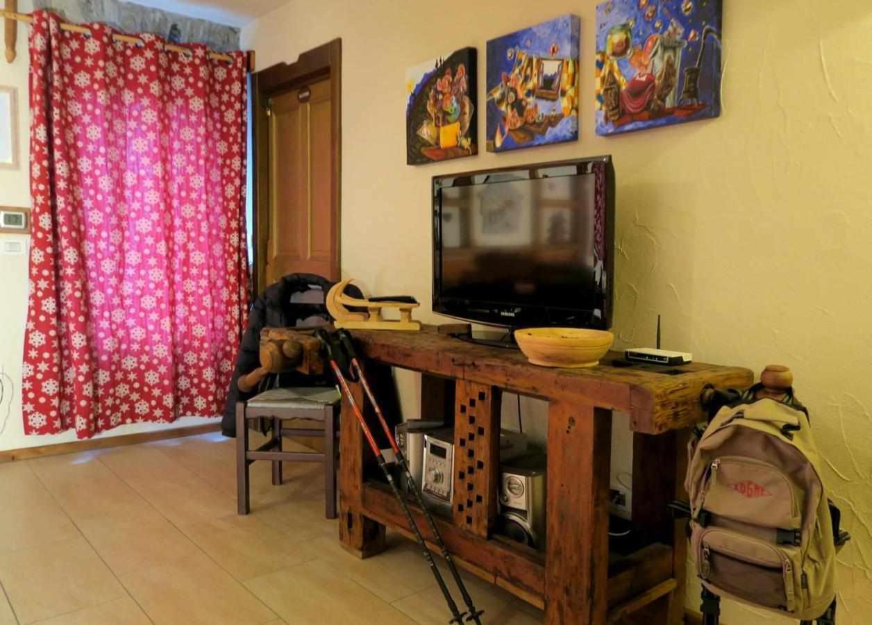 Romantica Suite Con Vasca Idromassaggio Aosta Exterior foto